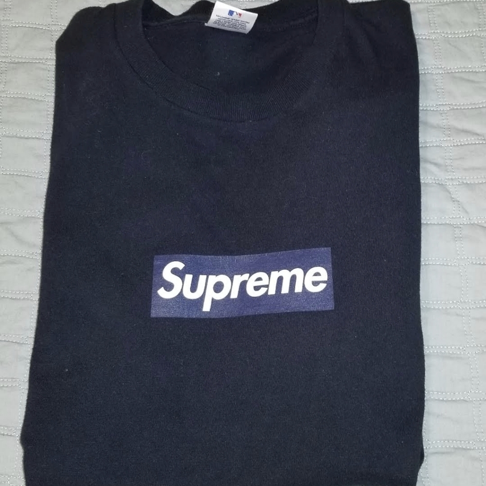 Supreme Yankees Box Logo Tee Navy Size M